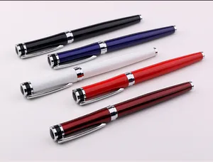 Lot de cinq élégants stylos roller en métal de couleurs assorties pour le bureau