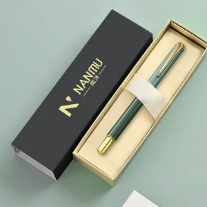 Luxe zakelijke metalen vulpen geschenkset in een zeer elegante zwarte geschenkdoos