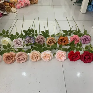 Realistische künstliche Rosen in verschiedenen Farben für Hochzeit und Innendekoration