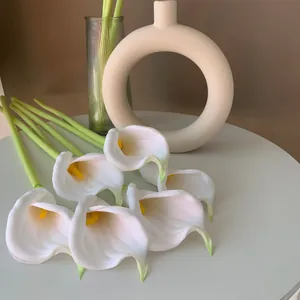 Real touch white PU calla lilies with yellow spadix for home and wedding decoration