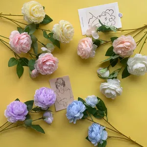 Künstlicher 3-Kopf-Pfingstrosenstrauß für Hochzeit und Dekoration in kräftigen Farben.