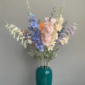 Lujoso Delfinio Flocado Flor de Satén Artificial 2 Ramas Realista Faux Larkspur para Boda Hotel Banquete Decoración del Hogar