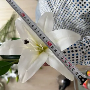 Realistic white 3D artificial lily flower measuring approximately 15cm in diameter