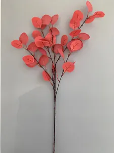 Decoratieve kunstmatige rode eucalyptus tak met realistische appelbladeren voor huis