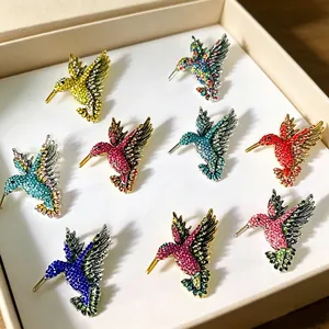 Spilla Vintage a Forma di Colibrì con Strass in Lega di Zinco e Smalto Spilla per Donna Gioielli di Moda per Banchetti