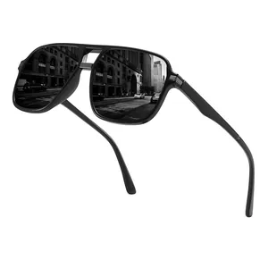 Lunettes de soleil aviateur polarisées classiques avec monture noire et verres réfléchissants.