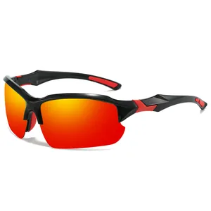Polarisierte Sportsonnenbrille mit rot-orangen Gläsern für das Radfahren im Freien