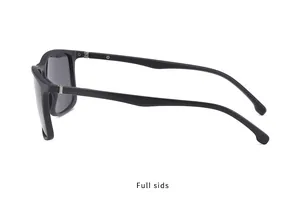 Vista lateral de gafas de sol polarizadas cuadradas negras para conducir y moto