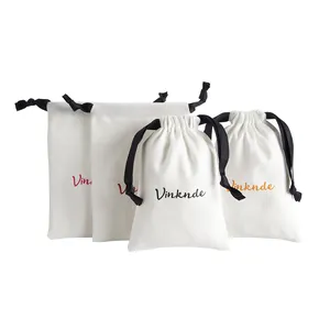 Set de cuatro bolsas de terciopelo blanco con cordón para joyería y embalaje regalo