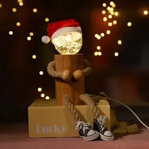 Luce notturna a LED natalizia con base in legno massiccio e gambe decorative in corda