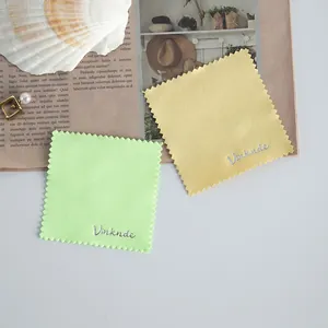 Microfiber cleaning cloths for jewelry and glasses with zig-zag edges