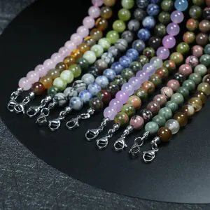 Variada colección de collares de cuentas de piedra natural con cierres metálicos seguros
