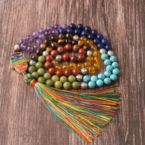 Collar Mala 108 cuentas con piedras naturales chakra, colgante Hamsa y borla colorida