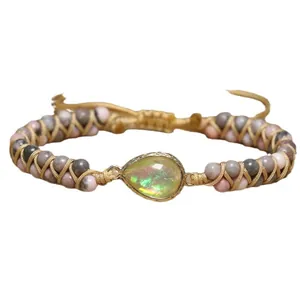 Bracelet tissé en jaspe zébré rose 4mm avec pierre d'opale en forme de larme au centre