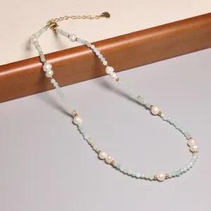 Collier Perlé en Glaçure Colorée et Perle d'Eau Douce Naturelle pour Femme Bijoux de Chaîne de Clavicule Rétro Européen Luxe Léger