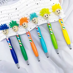 Penne a sfera con personaggi dei cartoni animati, cravatte arcobaleno e punte stilo