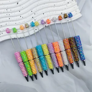 Juego de bolígrafos de cuentas con pedrería de colores y lindos osos en tonos macarrón