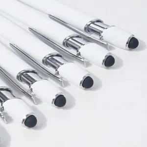 Witte en zilveren metalen klikbalpen met zwarte stylus tip voor touchscreen apparaten