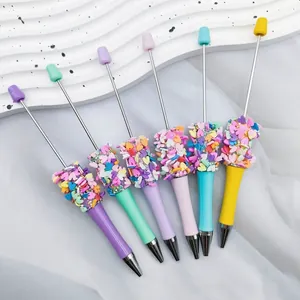 Juego de bolígrafos de colores con cuentas de corazón y cuentas decorativas monas
