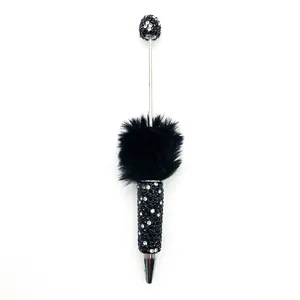 Luxuriöser schwarzer Strass-Kugelschreiber mit flauschigem Pompon und Kristallperle Oben