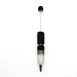 Stylo à bille perlé avec dégradé de cristaux et finition strass étincelante