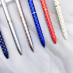 Elegante Kugelschreiber mit Punktmuster in verschiedenen Farben für Geschäftsgeschenke
