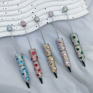 Élégant lot de 5 stylos à bille perlés avec strass étincelants et cœurs colorés