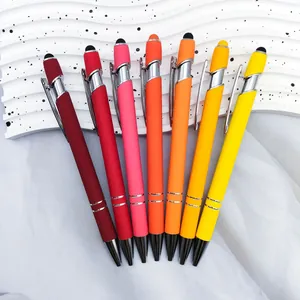 Set bunter Metall-Stylus-Kugelschreiber mit Soft-Touch-Finish und Silberakzenten