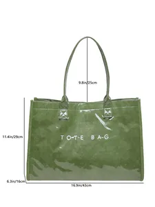Diagrama de dimensiones detallado para el bolso tote de PVC verde.
