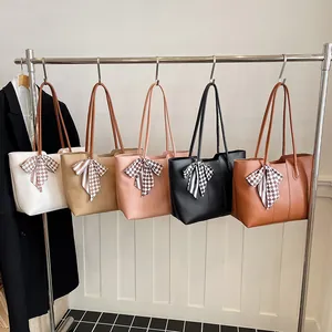 Grote Dames Tote Bag Zomer Eenvoudig Dagelijks Woon-werkverkeer Schoudertas Met Zijden Sjaal Decoratie Mode PU Leer Handtas Elegante Kantoortas