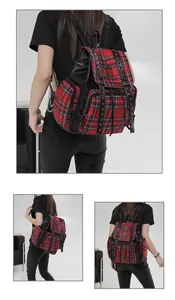 Rückansicht eines roten karierten Rucksacks im Punk-Stil, getragen von einem Model im Studio