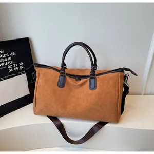 Grand sac de voyage marron imperméable avec double poignées pour affaires et loisirs