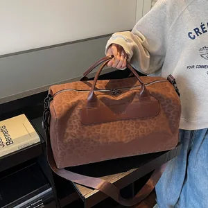 Borsa da Viaggio Leopardata di Grande Capacità Per Uomo Donna Moda in Pelle PU Borsone Con Scomparto Scarpe Borsa da Palestra