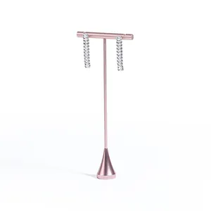Eleganter roségoldener T-Ständer aus Metall zur Präsentation von Ohrringen
