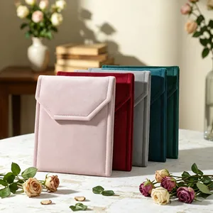 Elegante Schmuckbeutel aus Samt für Perlenketten in verschiedenen Farben als Geschenkbeutel