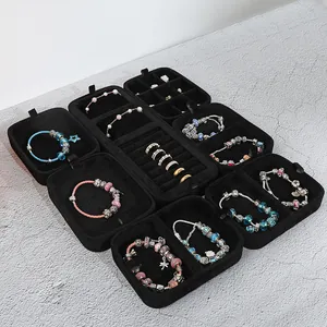 Portagioielli portatile in velluto nero di alta qualità per anelli e bracciali