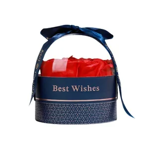 Dunkelblaue runde Rosen-Schmuckbox mit Best Wishes Golddruck und Tragebandgriff