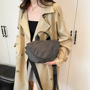 Bolso bandolera casual negro con estampado de rejilla y cierre magnético para mujer, impermeable