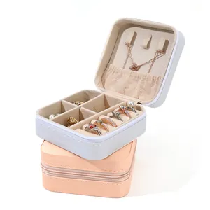 Joyero portátil de cuero PU con cremallera para anillos y collares estuche de viaje.