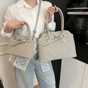 Elegantes graues Retro-Handtaschen-Set mit vertikaler Rippenstruktur und Schnallenriemen