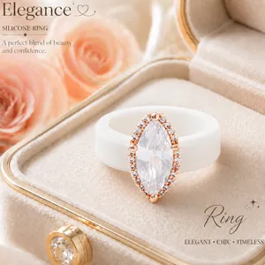 Detailansicht eines weißen Silikonrings mit Marquise-Zirkonia in Roségold-Fassung