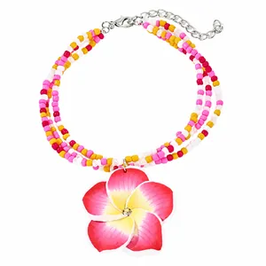 Bracelet de cheville d'été à plusieurs rangs de perles avec pendentif frangipanier