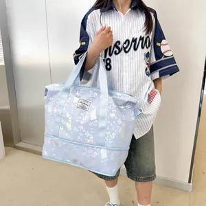 Bolsa de viaje azul claro de gran capacidad con cremallera de expansión.