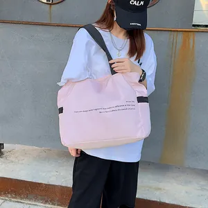 Bolso de nailon rosa de gran capacidad con elegantes costuras para el uso diario