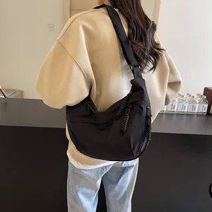 Large capacity black nylon canvas dumpling bag for casual daily commute and student wear