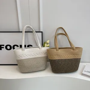 Sac fourre-tout élégant en paille tissée, idéal pour les vacances et les sorties d'été
