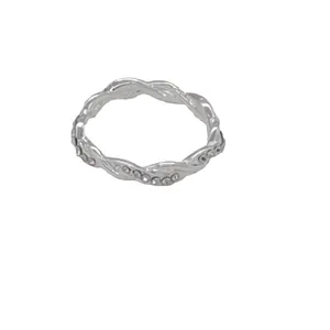 Elegant silver twisted rope ring with sparkling rhinestones for women, simple fashion style.