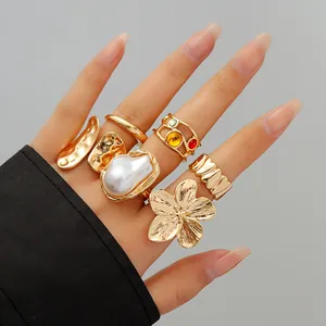 Vintage Barok Legering Vloeibare Lava Bloem Open Ring Kunstparel Strass Ingelegde Verstelbare Ring Mode Sieraden Voor Vrouwen