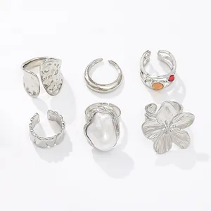 6-delige minimalistische zilveren open ringenset met lavabloem en barokparels voor dames