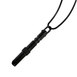 Dettaglio collana da meditazione con fischietto in acciaio inossidabile nero